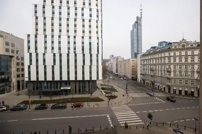 Widok na miasto Warszawa z tego apartamentu