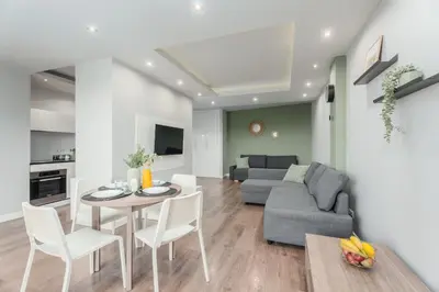 Telewizja i/lub zestaw kina domowego w obiekcie Warsaw City Premium Apartments