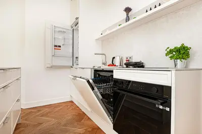 Kuchnia lub aneks kuchenny w obiekcie Boya Żeleńskiego 4A - Better Rental