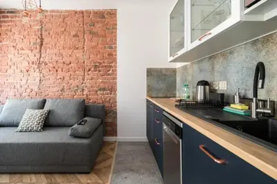 Kuchnia lub aneks kuchenny w obiekcie BK studio - cozy and modern close to National Stadium