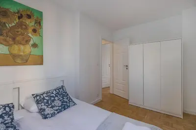 Łóżko lub łóżka w pokoju w obiekcie ShortStayPoland Waliców B171