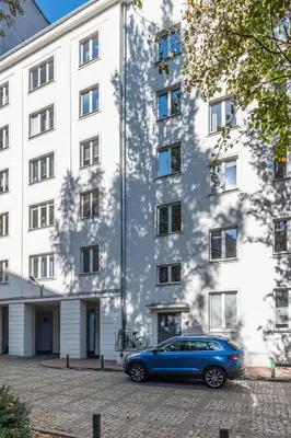Budynek, w którym mieści się apartament