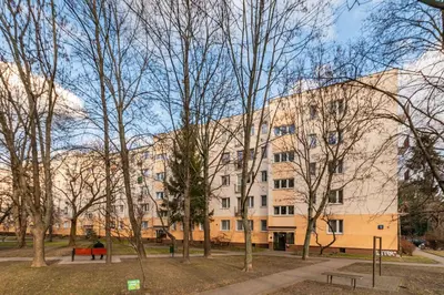 Budynek, w którym mieści się apartament
