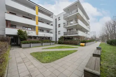 Budynek, w którym mieści się apartament
