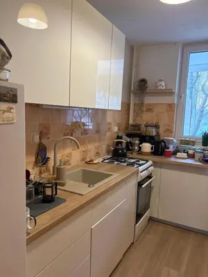 Kuchnia lub aneks kuchenny w obiekcie Pokoje Warszawa Ursynów