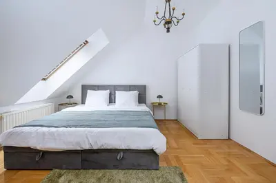 Łóżko lub łóżka w pokoju w obiekcie Lumina luxury house in Warsaw