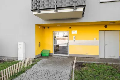 Budynek, w którym mieści się apartament