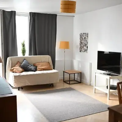 Apartments pry metro Świętokrzyska