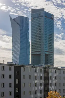 Budynek, w którym mieści się apartament
