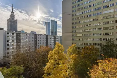 Widok na miasto Warszawa z tego apartamentu