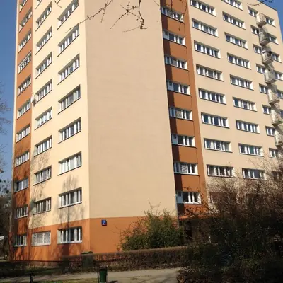 Budynek, w którym mieści się apartament