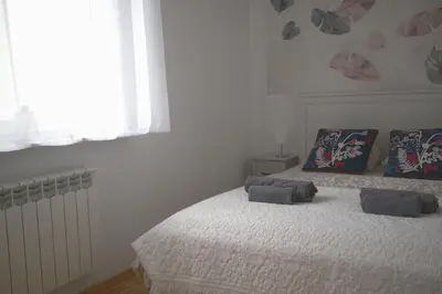 Łóżko lub łóżka w pokoju w obiekcie Poczuj się jak w domu! by VAYA STAYS