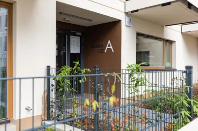 Budynek, w którym mieści się apartament