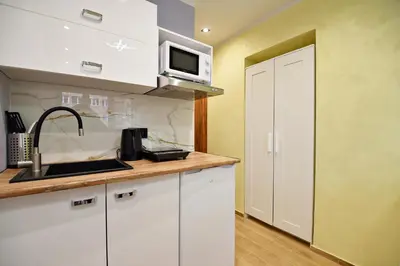 Kuchnia lub aneks kuchenny w obiekcie Skorochód Majewskiego 15 studio B