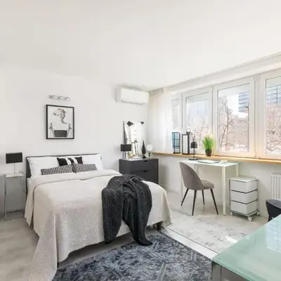 Plac Grzybowski Studio near Metro Świętokrzyska by Noclegi Renters