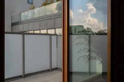 Balkon lub taras w obiekcie Stylowy Apartament przy Metrze, przy Centrum Onkologii