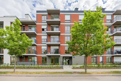 Budynek, w którym mieści się apartament