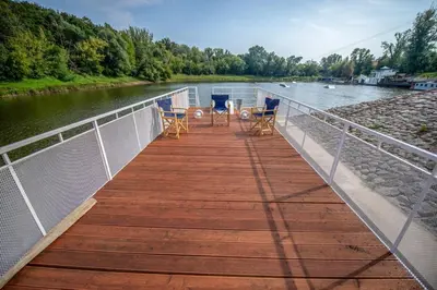 Plan piętra w obiekcie Panama ship, house on the water