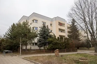 Budynek, w którym mieści się apartament