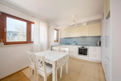 Kuchnia lub aneks kuchenny w obiekcie Wronia Business Superior Residence by BookingHost
