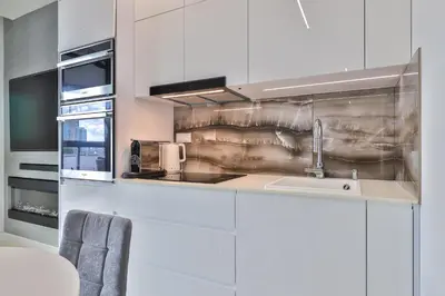 Kuchnia lub aneks kuchenny w obiekcie Prestige Skyview Residence