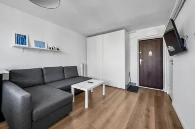 Telewizja i/lub zestaw kina domowego w obiekcie Mokotów Studio - 14th Floor, Balcony - by Rentujemy