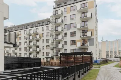 Budynek, w którym mieści się apartament