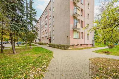 Ogród w obiekcie Suwalska Comfort Family Apartament with Balcony Warsaw by Noclegi Renters