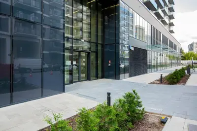 Budynek, w którym mieści się apartament