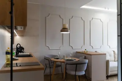 Kuchnia lub aneks kuchenny w obiekcie Stylish Wola Apartment - 30m2, Trams Nearby - by Rentujemy