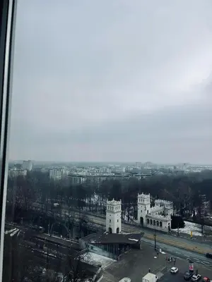 Widok na miasto Warszawa z tego apartamentu