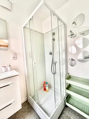 Łazienka w obiekcie APARTEL24pl Oldtown II Close to Metro