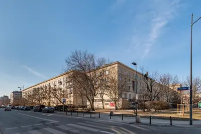 Budynek, w którym mieści się apartament