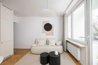 Część wypoczynkowa w obiekcie Krasiński Garden Superior Apartment by BookingHost