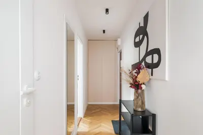 Plan piętra w obiekcie Krasiński Garden Superior Apartment by BookingHost