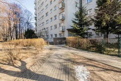 Budynek, w którym mieści się apartament