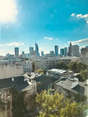 Widok na miasto Warszawa z tego apartamentu