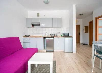 Kuchnia lub aneks kuchenny w obiekcie Green Kabaty Apartment 5