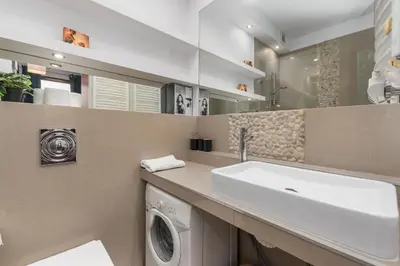 Łazienka w obiekcie Obrzeżna 1A by Homeprime