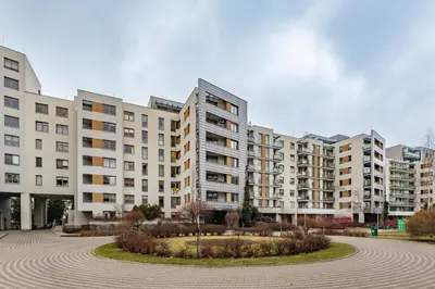 Budynek, w którym mieści się apartament