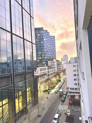 Widok na miasto Warszawa z tego apartamentu