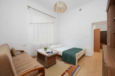 Część wypoczynkowa w obiekcie Nowy Świat Apartament w Centrum Warszawy by Noclegi Renters
