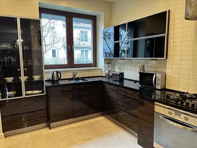 Kuchnia lub aneks kuchenny w obiekcie Luxury apartments close to the Royal bath park and the city center