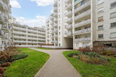 Budynek, w którym mieści się apartament