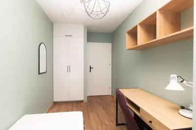 Łóżko lub łóżka w pokoju w obiekcie City Haven Comfort Rooms #self check-in #essentials included