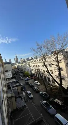 Widok na miasto Warszawa z tego apartamentu