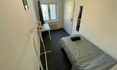 Telewizja i/lub zestaw kina domowego w obiekcie Fantastic-Inn Warszawa - Chmielna
