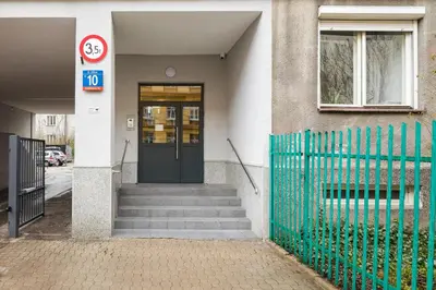 Plan piętra w obiekcie Wilcza City Centre Cosy Apartment by BookingHost