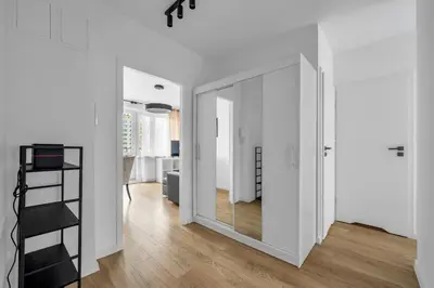 Plan piętra w obiekcie Mokotów Modzelewskiego Modern Apartment by BookingHost
