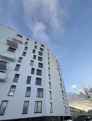 Budynek, w którym mieści się apartament